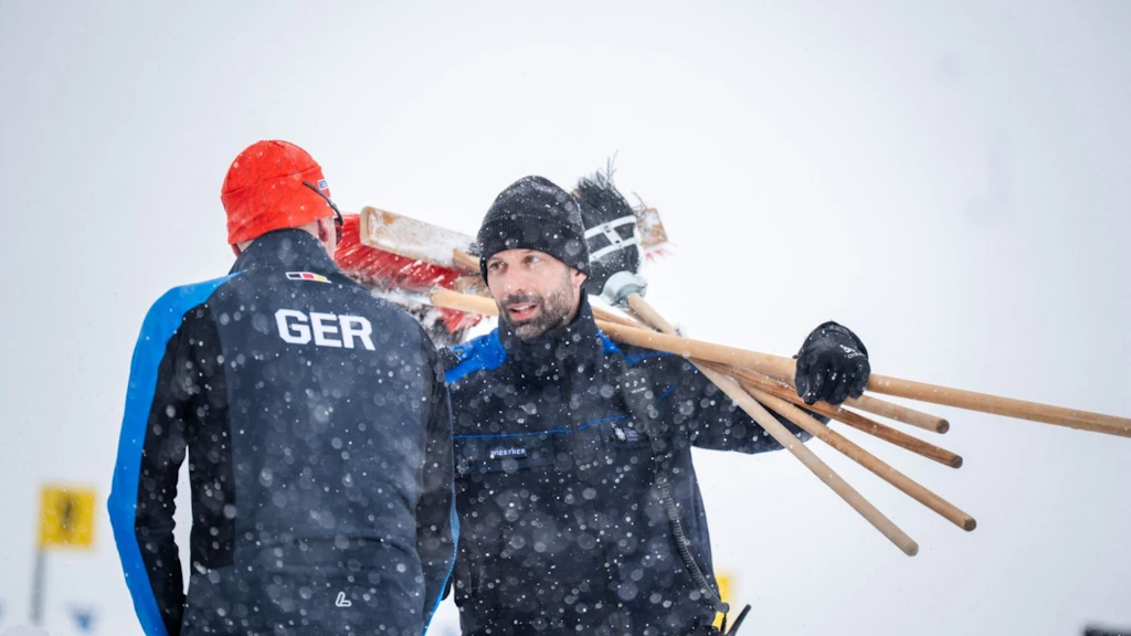 Athlètes et délégations ont été unanimement séduits par le retour du Tournoi international de ski des douanes à Andermatt et Realp. Revivez l’événement à travers notre Aftermovie.