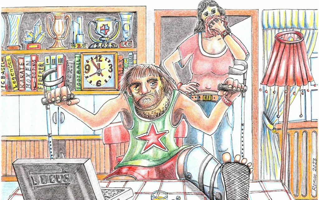 Eine gezeichnete Szene zeigt einen verletzten Mann mit Krücken und Gipsbein vor einem Laptop. Hinter ihm steht eine Frau in einer Wohnstube mit Pokalen und Sportbüchern im Regal.