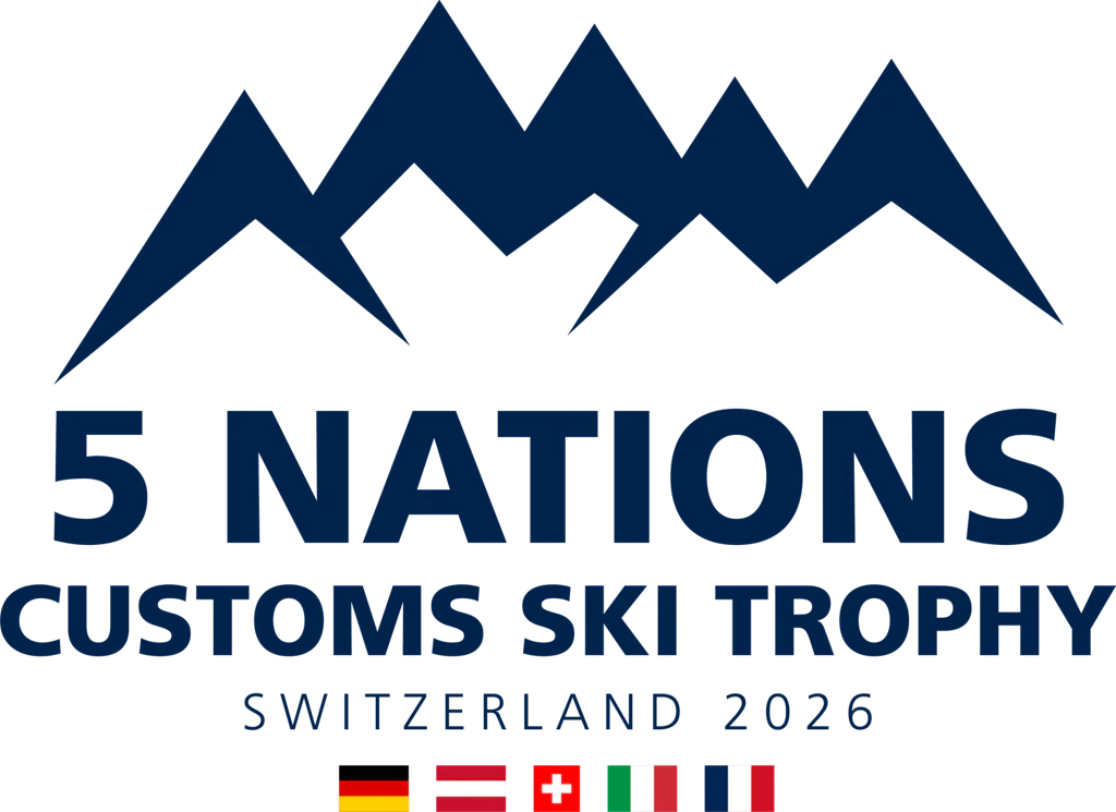Logo du 5 Nations Customs Ski Trophy 2026 en Suisse. Il montre des montagnes stylisées et les drapeaux de l’Espagne, de l’Autriche, de la Suisse, de l’Italie et de la France.