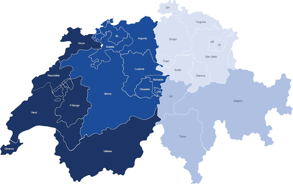 Carta della Svizzera con i diversi cantoni evidenziati in vari colori e i loro nomi.